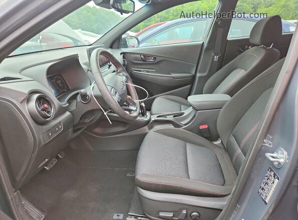 KM8K3CA3XPU031698 2023 HYUNDAI KONA Gray წინა სალონის ხედი