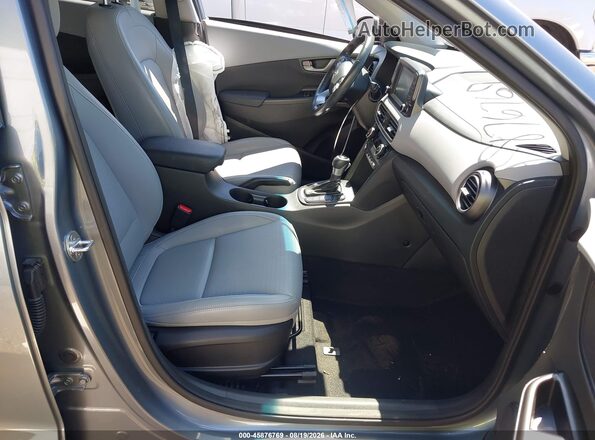 KM8K3CA54LU495002 2020 HYUNDAI KONA Gray Вид салону спереду