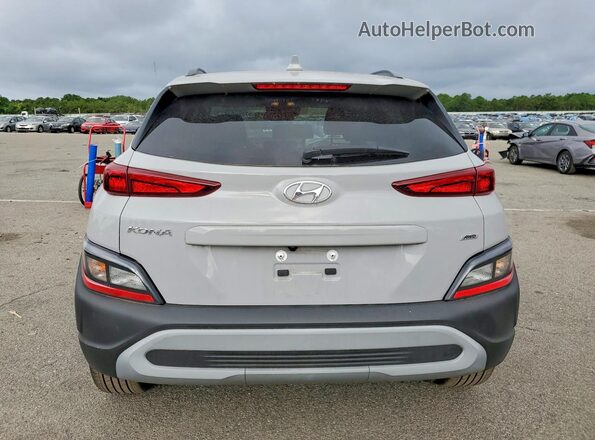 KM8K3CAB5PU032555 2023 HYUNDAI KONA Silver Widok z tyłu
