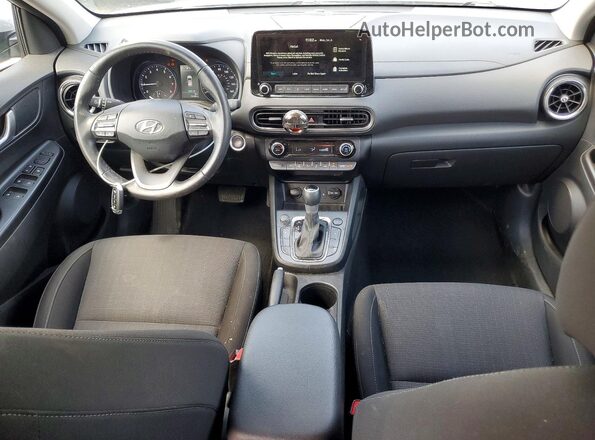 KM8K3CAB6PU023945 2023 HYUNDAI KONA Gray Vista del salpicadero