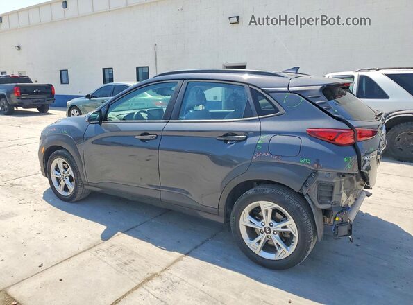 KM8K3CAB8PU012445 2023 HYUNDAI KONA Gray Trasero izquierdo