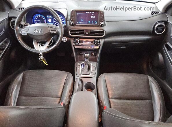 KM8K53A5XJU129875 2018 HYUNDAI KONA Черный Вид панели приборов