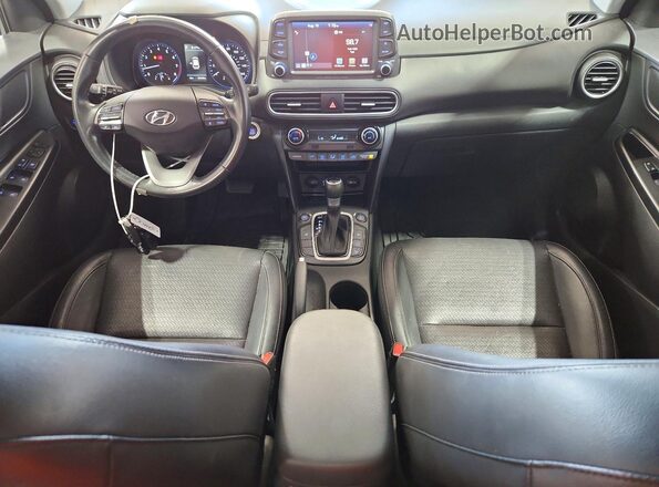 KM8K5CA52MU685845 2021 HYUNDAI KONA Black Widok deski rozdzielczej
