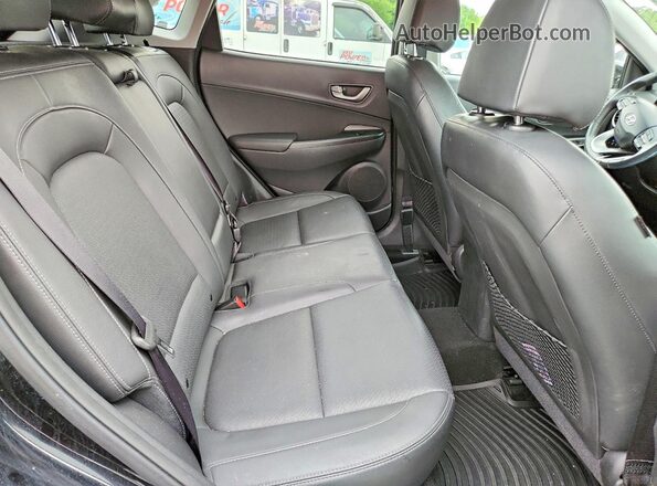 KM8K5CA54LU497844 2020 HYUNDAI KONA Black Սալոնի հետևի տեսք