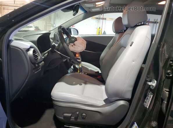 KM8K5CA57LU469326 2020 HYUNDAI KONA Black Front interior view