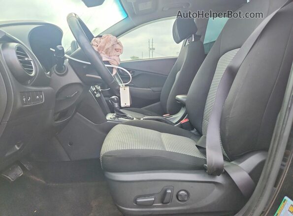 KM8K62AA0LU461332 2020 HYUNDAI KONA Black წინა სალონის ხედი