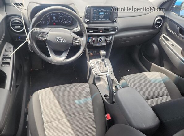 KM8K62AA1JU076598 2018 HYUNDAI KONA Blue Vista del salpicadero