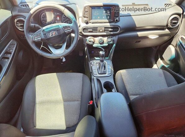 KM8K62AA4MU603814 2021 HYUNDAI KONA Черный Вид панели приборов