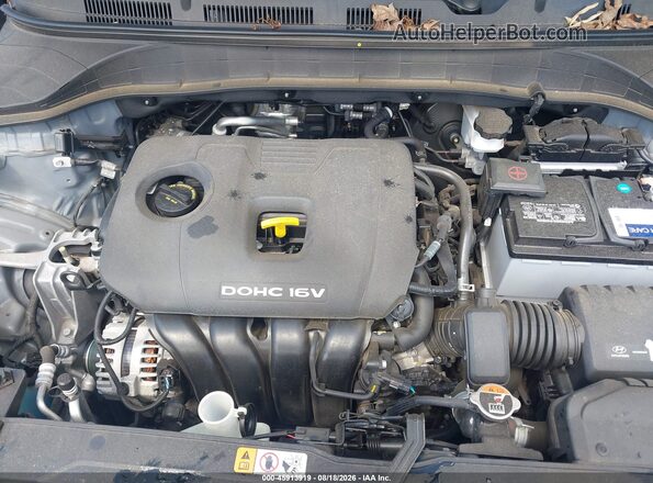 KM8K62AA6LU445619 2020 HYUNDAI KONA Серебряный Вид сзади