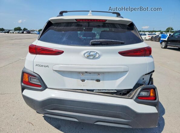 KM8K62AA8MU637545 2021 HYUNDAI KONA White Widok z tyłu