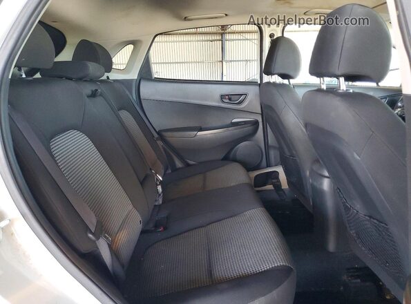 KM8K62AA9LU493583 2020 HYUNDAI KONA White Սալոնի հետևի տեսք