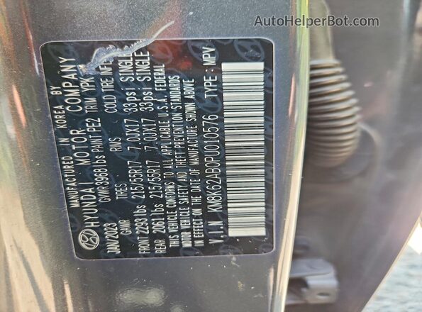 KM8K62AB0PU010576 2023 HYUNDAI KONA Gray VIN კოდის სტიკერის ხედი