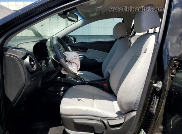 KM8K62AB2NU881752 2022 HYUNDAI KONA Black Front interior view