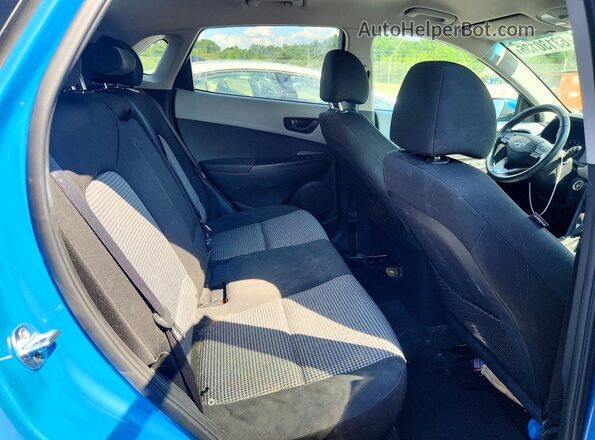 KM8K6CAA2MU628748 2021 HYUNDAI KONA Blue Vista interior trasera