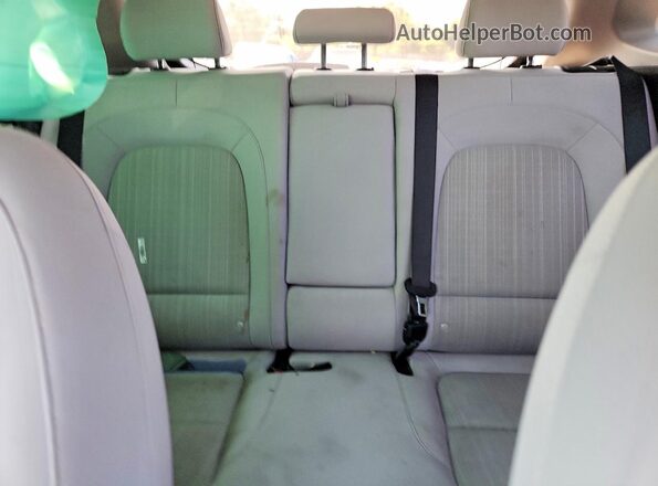 KM8K6CAB2PU952778 2023 HYUNDAI KONA Green Vista de los asientos traseros