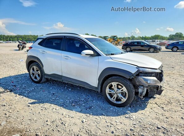 KM8K6CAB5PU964830 2023 HYUNDAI KONA White Delantero derecho
