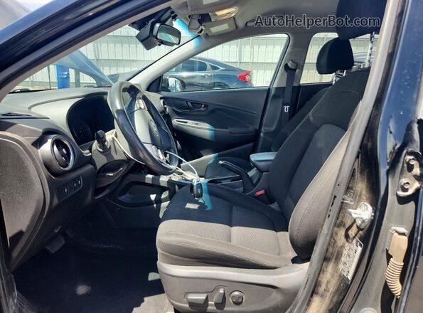 KM8K6CAB6PU990188 2023 HYUNDAI KONA Черный Вид салона спереди
