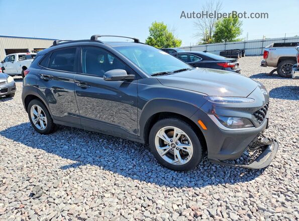 KM8K6CAB8PU040799 2023 HYUNDAI KONA Gray Przód prawy