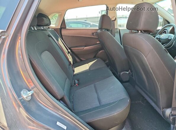 KM8K6CAB8PU040799 2023 HYUNDAI KONA Gray Widok tylnych siedzeń