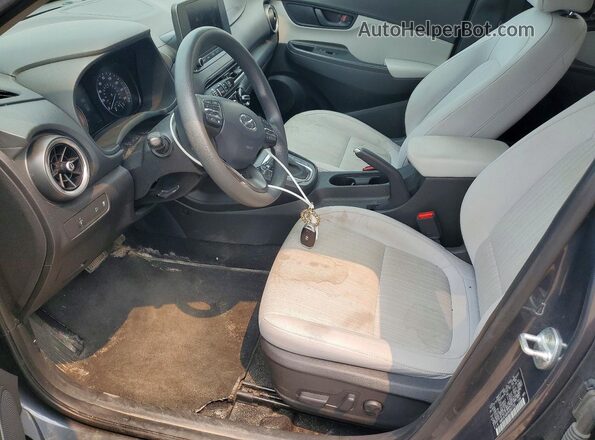 KM8K6CABXPU941155 2023 HYUNDAI KONA Gray Вид салону спереду