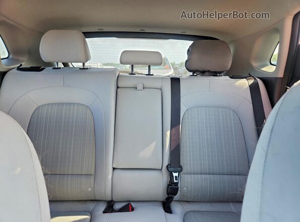 KM8K6CABXPU943892 2023 HYUNDAI KONA White უკანა სავარძლების ხედი