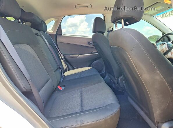 KM8K6CABXPU995748 2023 HYUNDAI KONA Gray Widok wnętrza z tyłu