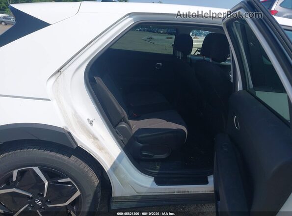 KM8KM4AE7PU137210 2023 HYUNDAI IONIQ 5 White VIN კოდის სტიკერის ხედი
