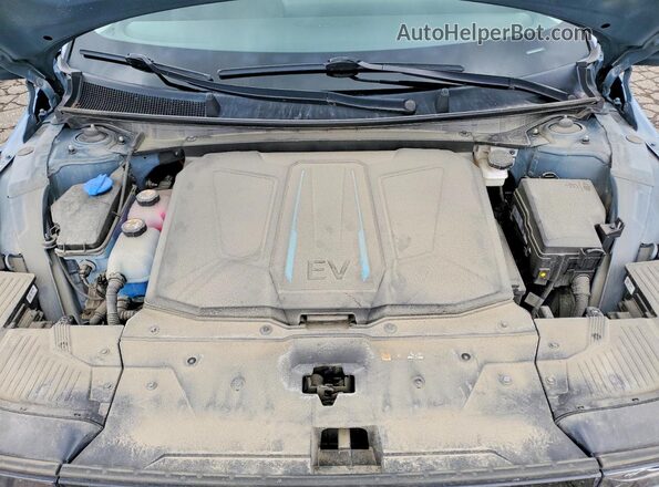 KM8KMDAF7NU114032 2022 HYUNDAI IONIQ Blue ძრავის განყოფილების ხედი