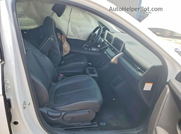 KM8KN4AE3PU180228 2023 HYUNDAI IONIQ White Vista interior delantera