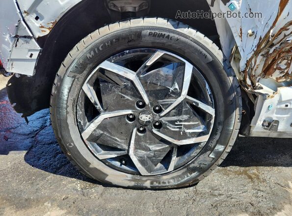 KM8KN4DE0RU325871 2024 HYUNDAI IONIQ White 