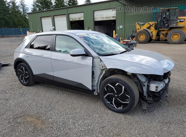 KM8KNDAF2PU214135 2023 HYUNDAI IONIQ Silver Առջևի աջ