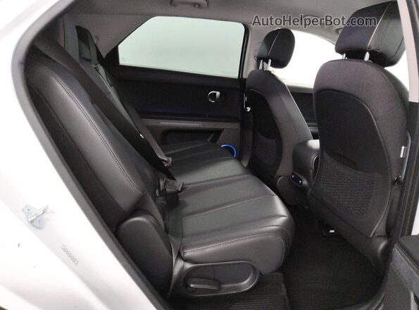 KM8KNDAF2PU229766 2023 HYUNDAI IONIQ White უკანა სალონის ხედი