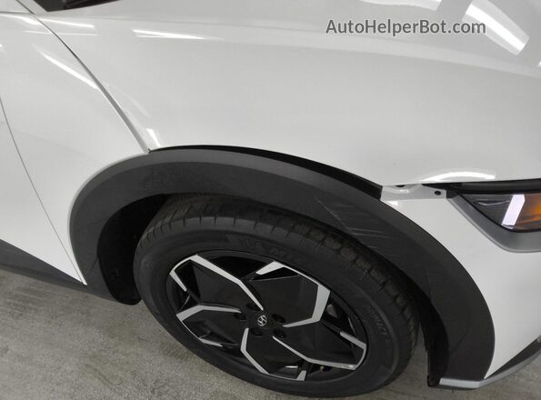 KM8KNDAF2PU229766 2023 HYUNDAI IONIQ White 