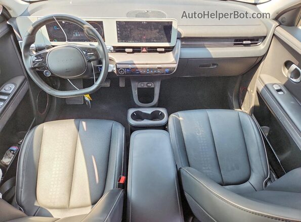 KM8KNDAF3PU180660 2023 HYUNDAI IONIQ Серый Вид панели приборов