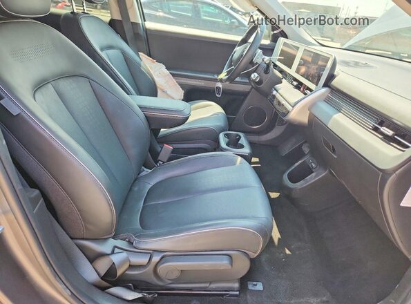KM8KNDAF3PU180660 2023 HYUNDAI IONIQ Серый Вид салона спереди