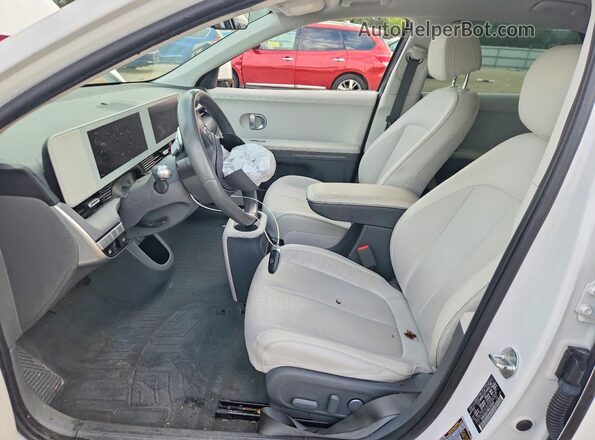 KM8KNDAF8NU103344 2022 HYUNDAI IONIQ White Вид салону спереду