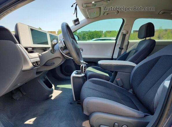 KM8KNDDF1RU288712 2024 HYUNDAI IONIQ Green წინა სალონის ხედი