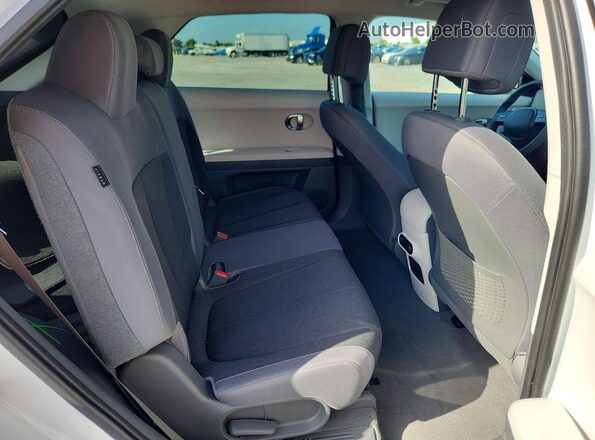 KM8KNDDF2RU287939 2024 HYUNDAI IONIQ White Widok tylnych siedzeń