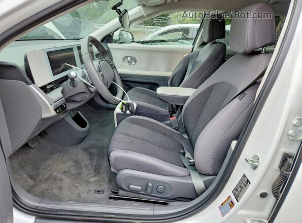 KM8KNDDFXRU273979 2024 HYUNDAI IONIQ White Սալոնի դիմացի տեսք