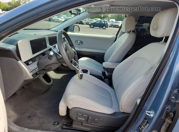 KM8KRDDF4RU333064 2024 HYUNDAI IONIQ Синий Вид салона спереди