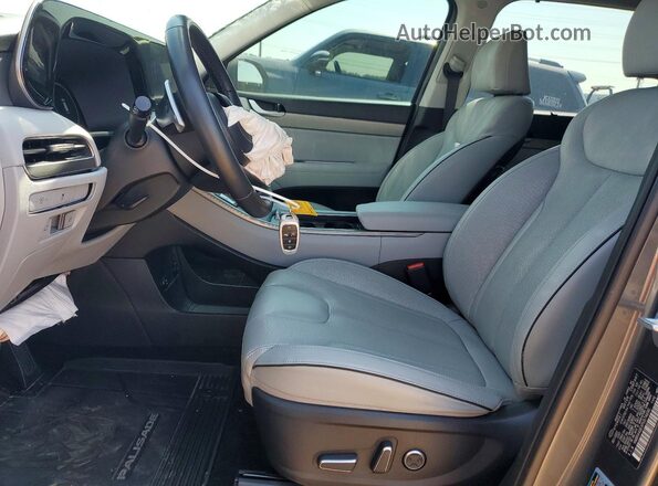KM8R44GEXPU574690 2023 HYUNDAI PALISADE Gray Vista interior delantera