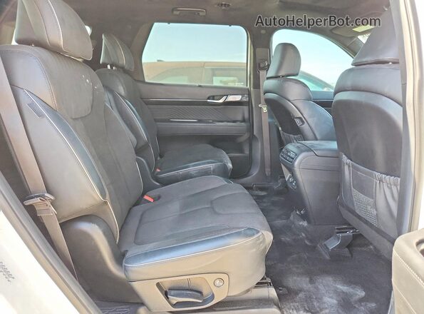 KM8R7DGE3RU727677 2024 HYUNDAI PALISADE White უკანა სალონის ხედი