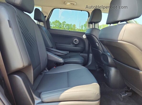 KM8RL5S26TU106908 2026 HYUNDAI PALISADE Silver უკანა სალონის ხედი