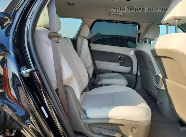 KM8RLESA0TU069359 2026 HYUNDAI PALISADE Black Vista interior trasera