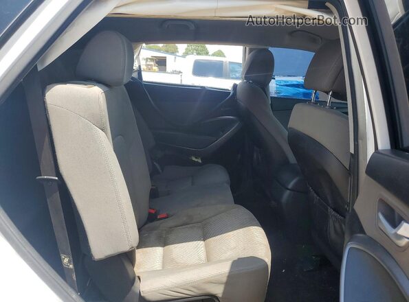 KM8SM4HF1GU155877 2016 HYUNDAI SANTA White Rear interior view