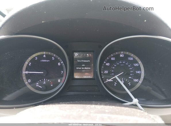 KM8SMDHF6HU183675 2017 HYUNDAI SANTA FE Red Вид задніх сидінь
