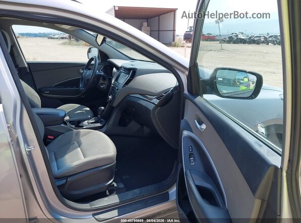 KM8SMDHF8HU201447 2017 HYUNDAI SANTA FE Silver Vista interior delantera