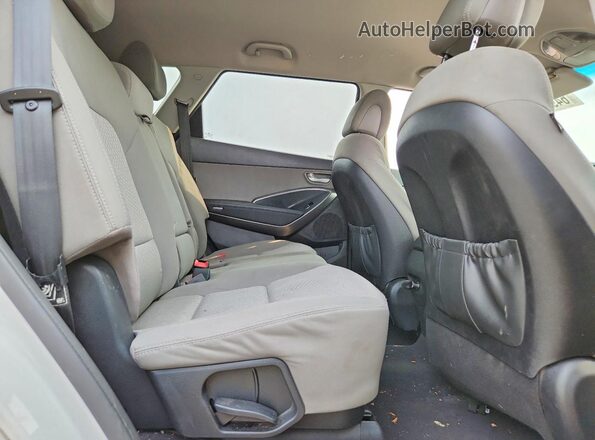 KM8SMDHF9GU152998 2016 HYUNDAI SANTA White Widok wnętrza z tyłu