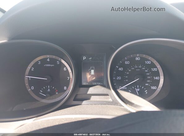 KM8SMDHFXJU269691 2018 HYUNDAI SANTA FE White Widok tylnych siedzeń
