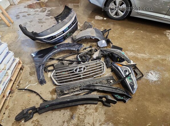 KM8SRDHF0HU240826 2017 HYUNDAI SANTA Gray VIN կոդի պիտակի տեսք